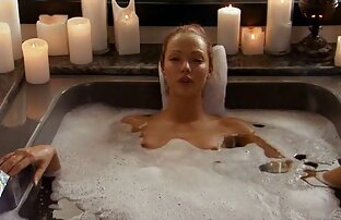 XXX Teen punk Alice Avreg film x amateur français gratuit se masturbe sur l'escalier